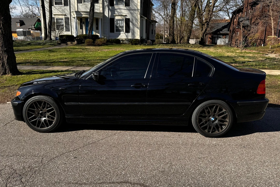 2004 BMW E46 330i & 330Ci - Image 3 of 31