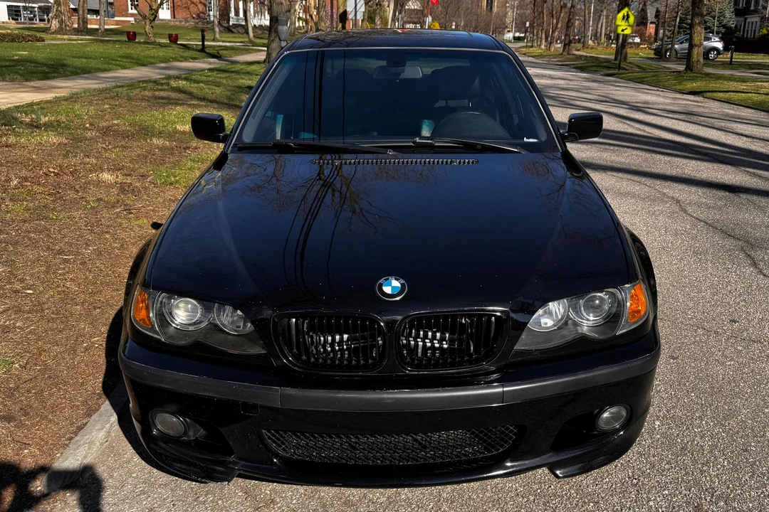 2004 BMW E46 330i & 330Ci - Image 2 of 31
