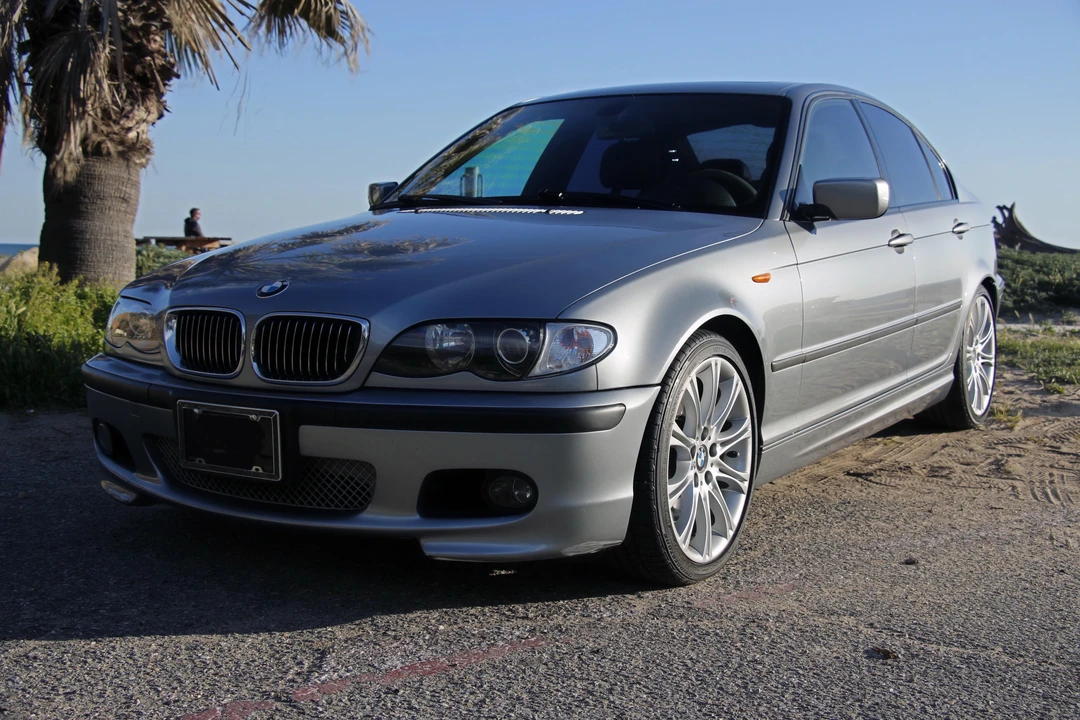 2004 BMW E46 330i & 330Ci - Image 6 of 31