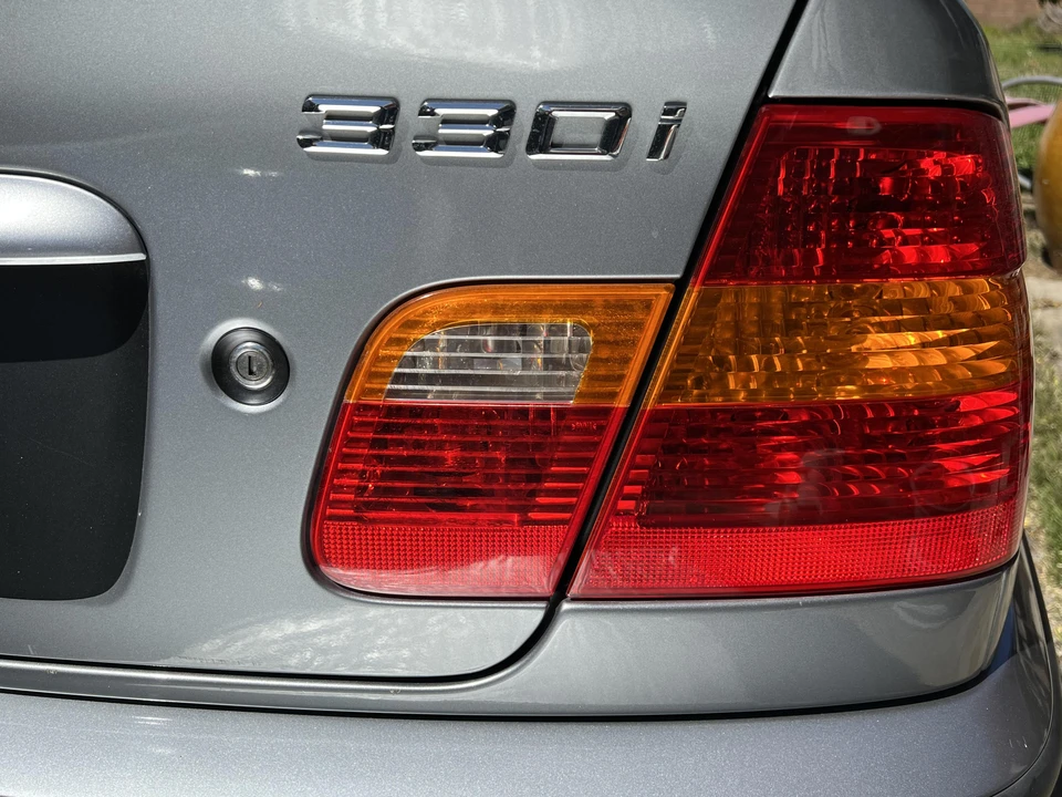 2004 BMW E46 330i & 330Ci - Image 26 of 31