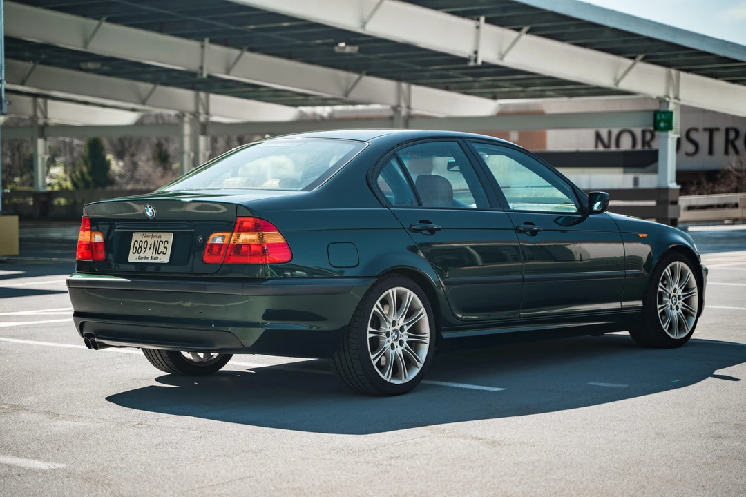 2004 BMW E46 330i & 330Ci - Image 11 of 31