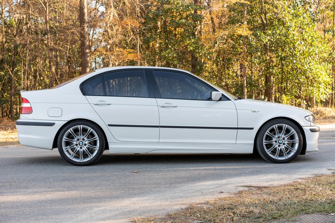 2004 BMW E46 330i & 330Ci - Image 8 of 31