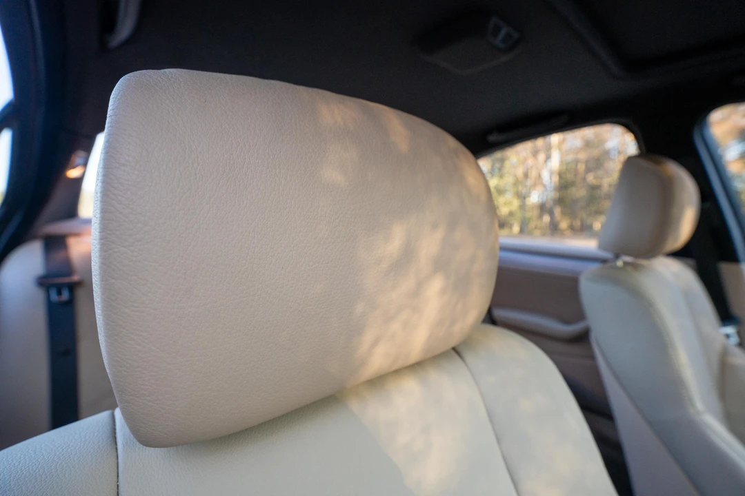 2004 BMW E46 330i & 330Ci - Image 29 of 31