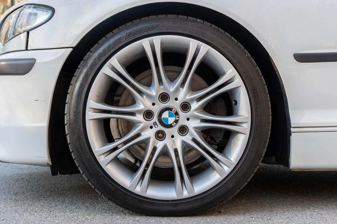2004 BMW E46 330i & 330Ci - Image 19 of 31