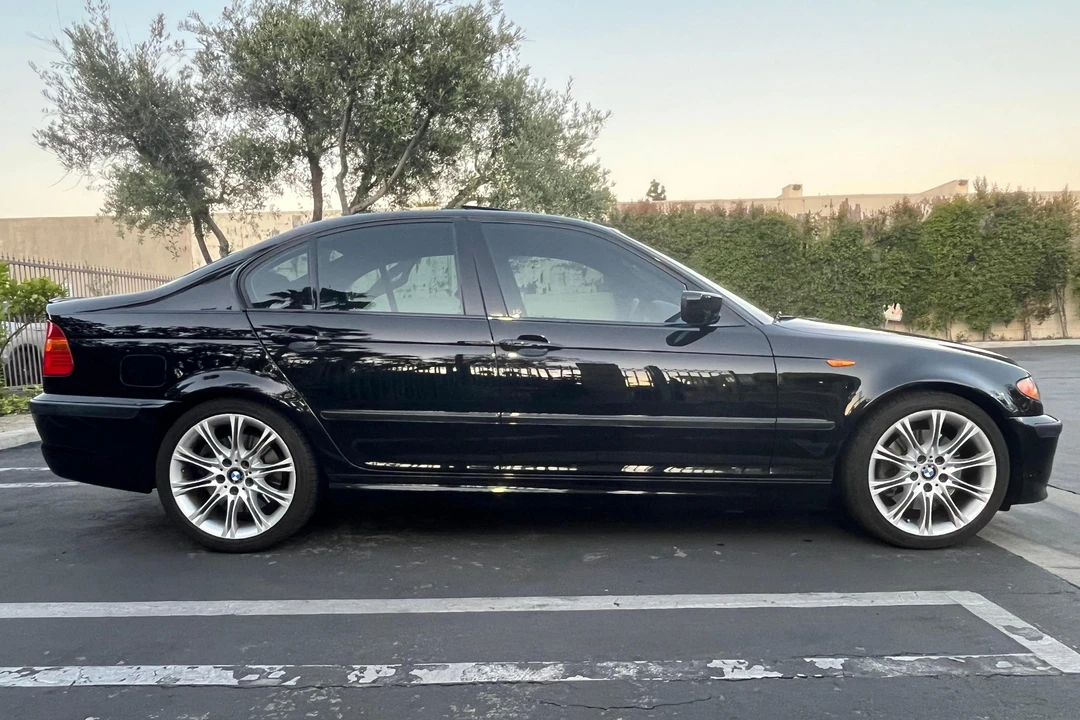 2004 BMW E46 330i & 330Ci - Image 3 of 31