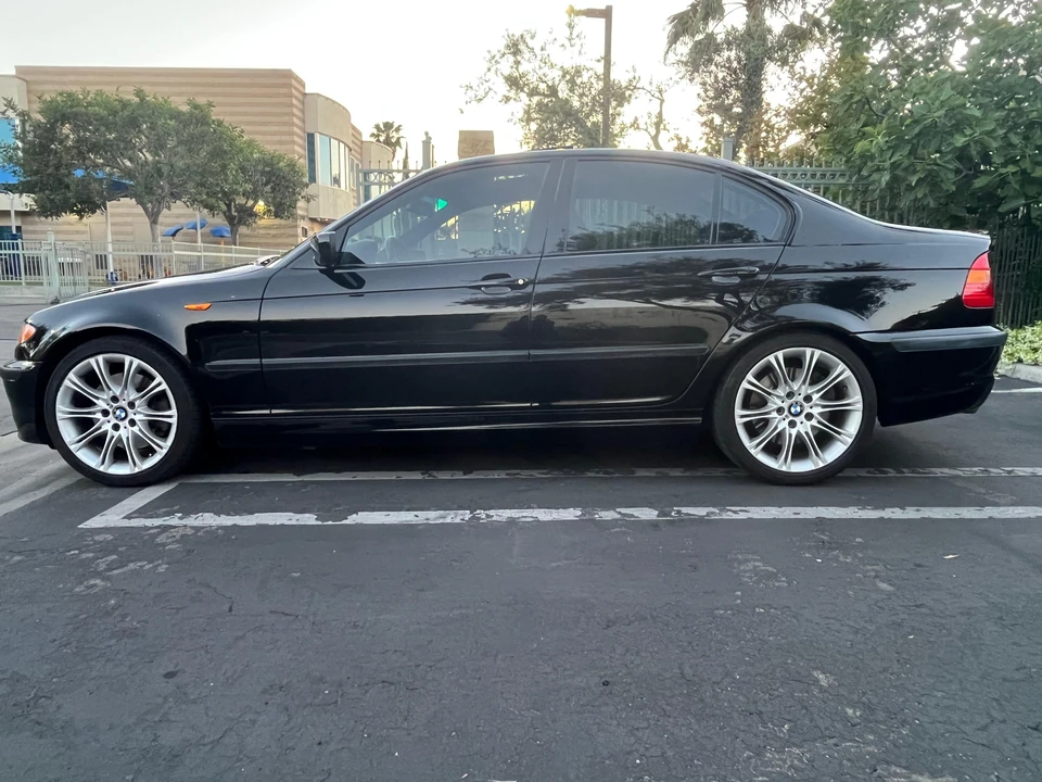 2004 BMW E46 330i & 330Ci - Image 12 of 31