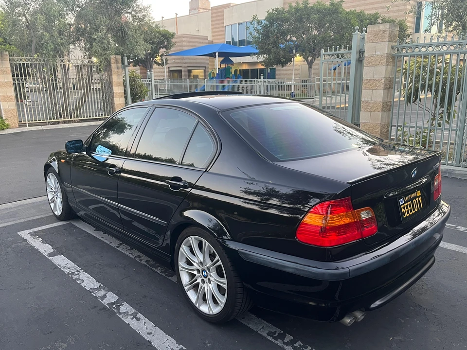 2004 BMW E46 330i & 330Ci - Image 14 of 31