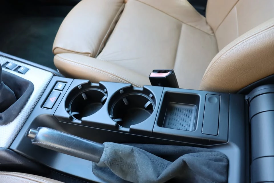 2004 BMW E46 330i & 330Ci - Image 11 of 20