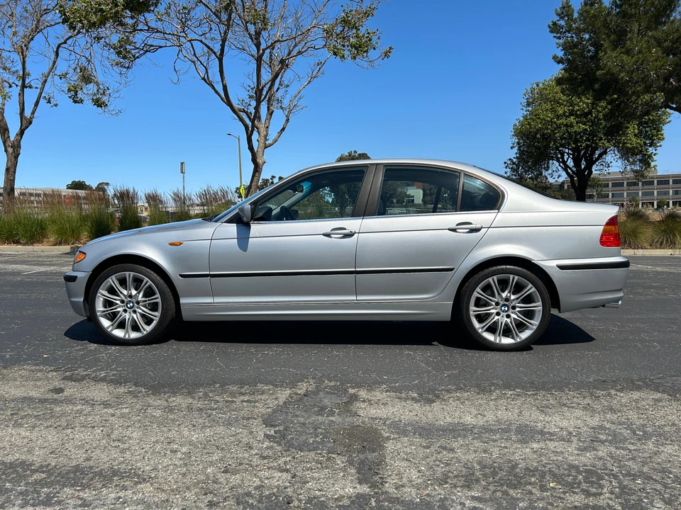 2004 BMW E46 330i & 330Ci - Image 12 of 31