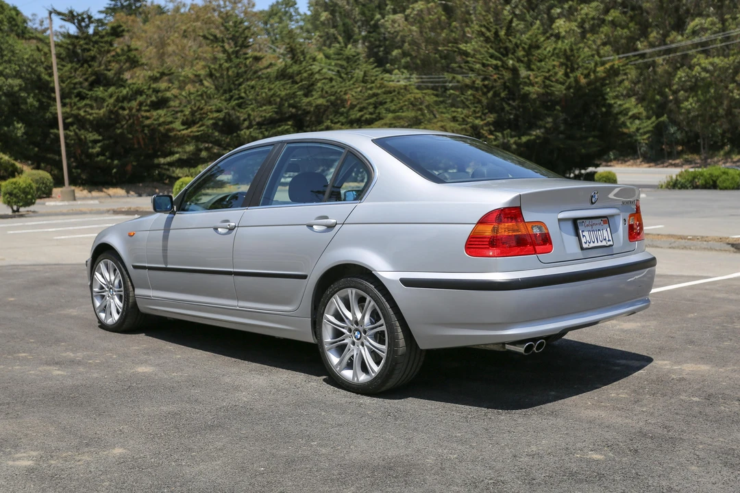 2004 BMW E46 330i & 330Ci - Image 13 of 31