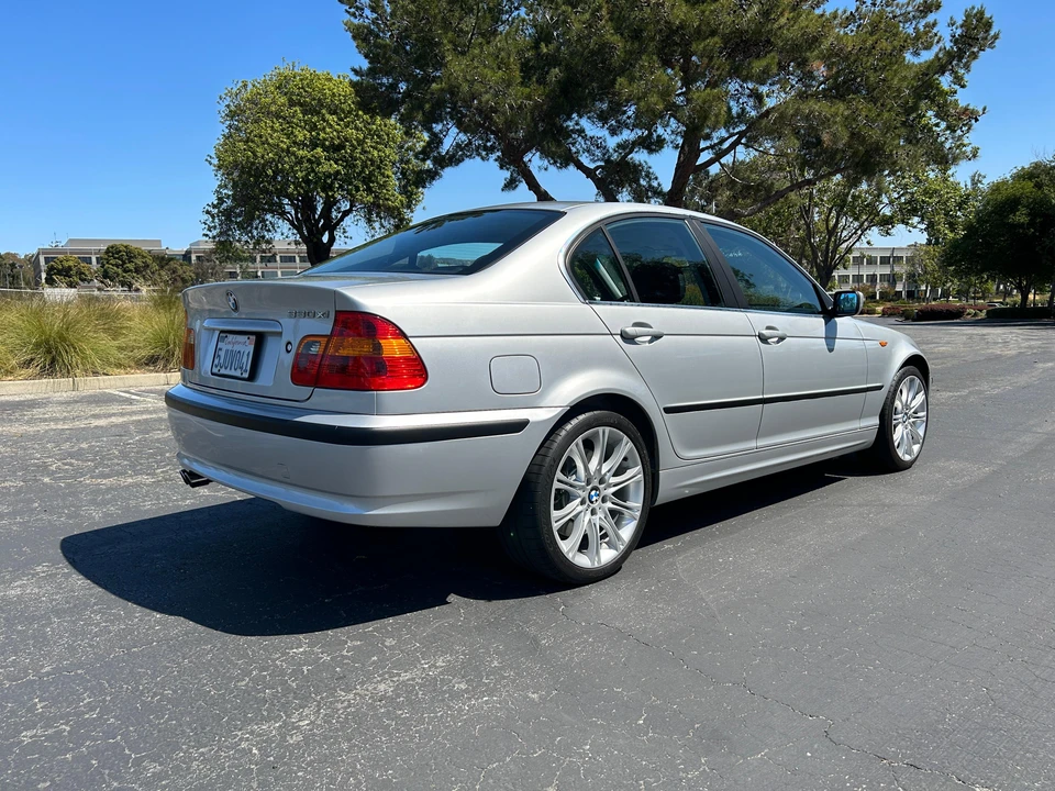 2004 BMW E46 330i & 330Ci - Image 18 of 31