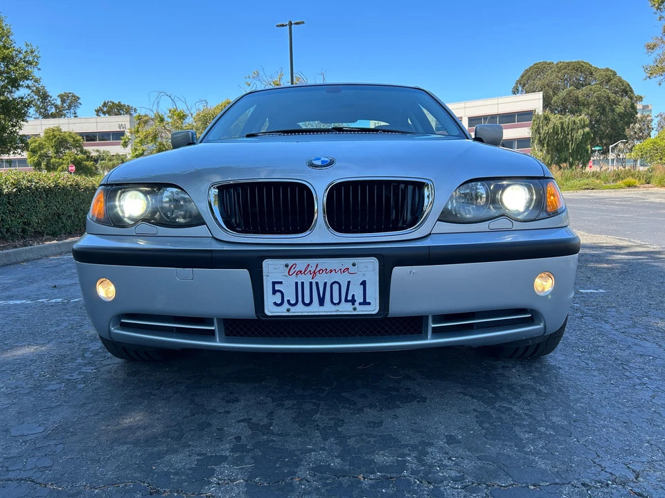 2004 BMW E46 330i & 330Ci - Image 7 of 31