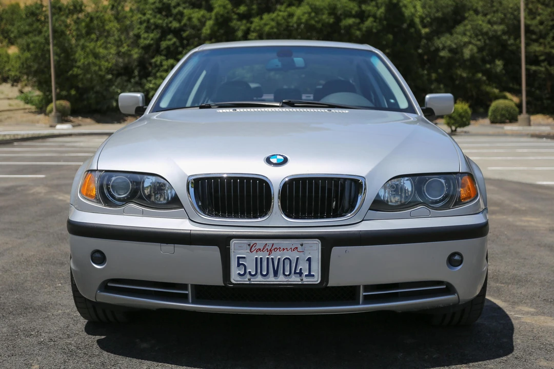 2004 BMW E46 330i & 330Ci - Image 2 of 31