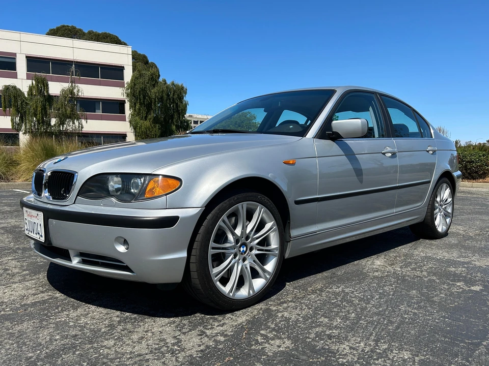 2004 BMW E46 330i & 330Ci - Image 11 of 31