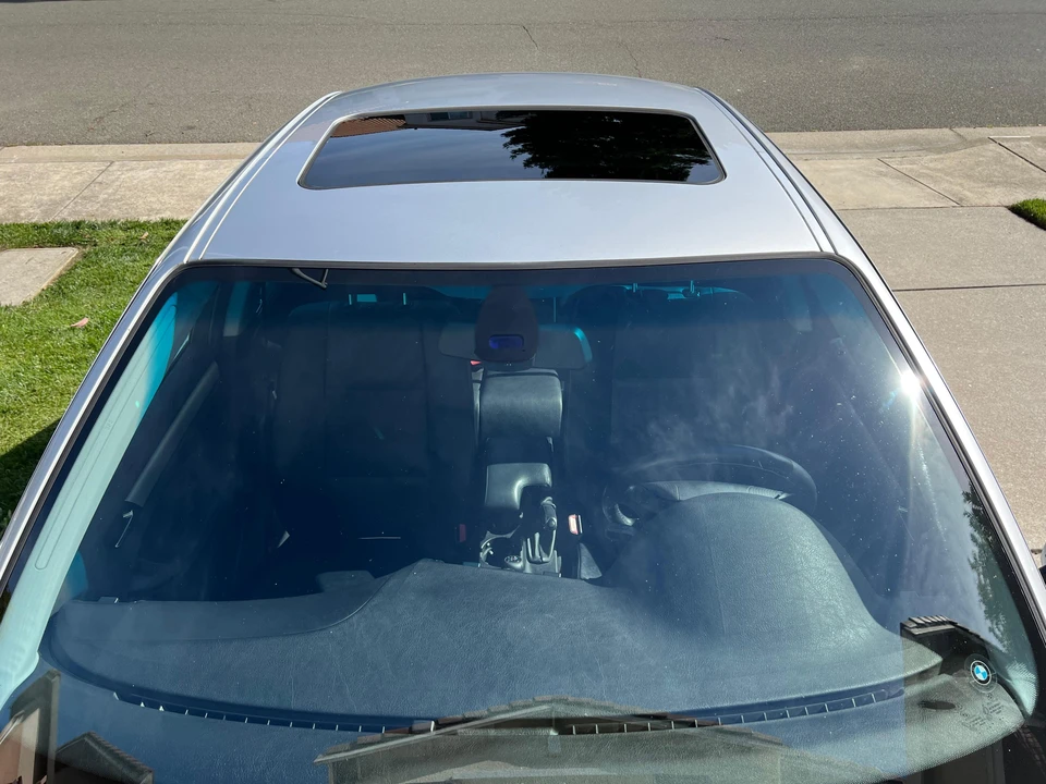 2004 BMW E46 330i & 330Ci - Image 22 of 31