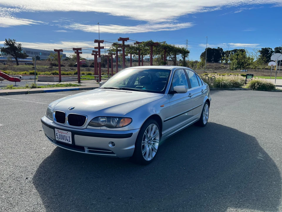 2004 BMW E46 330i & 330Ci - Image 7 of 31