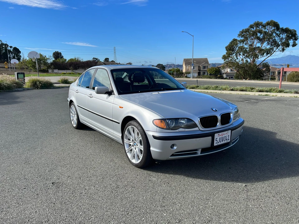 2004 BMW E46 330i & 330Ci - Image 15 of 31