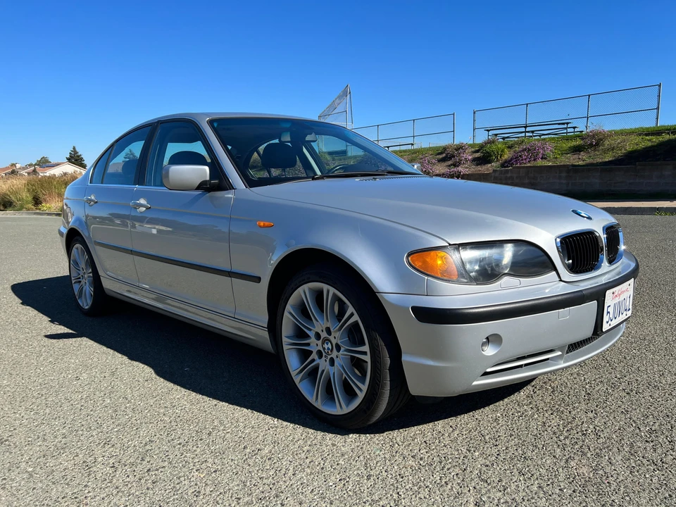 2004 BMW E46 330i & 330Ci - Image 14 of 31