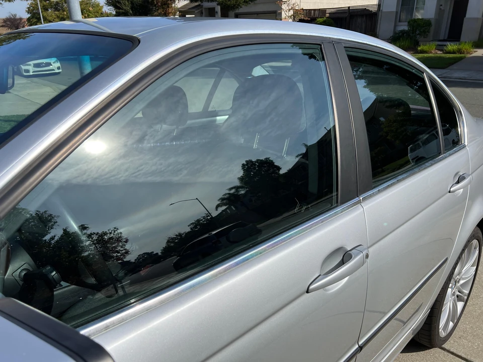 2004 BMW E46 330i & 330Ci - Image 26 of 31