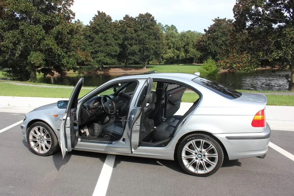 2004 BMW E46 330i & 330Ci - Image 4 of 10