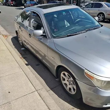 2004 BMW 5 Series 525i