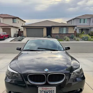 2004 BMW 5 Series 525i Sedan