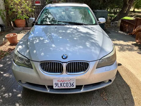 2004 BMW 5 Series 525i Sedan