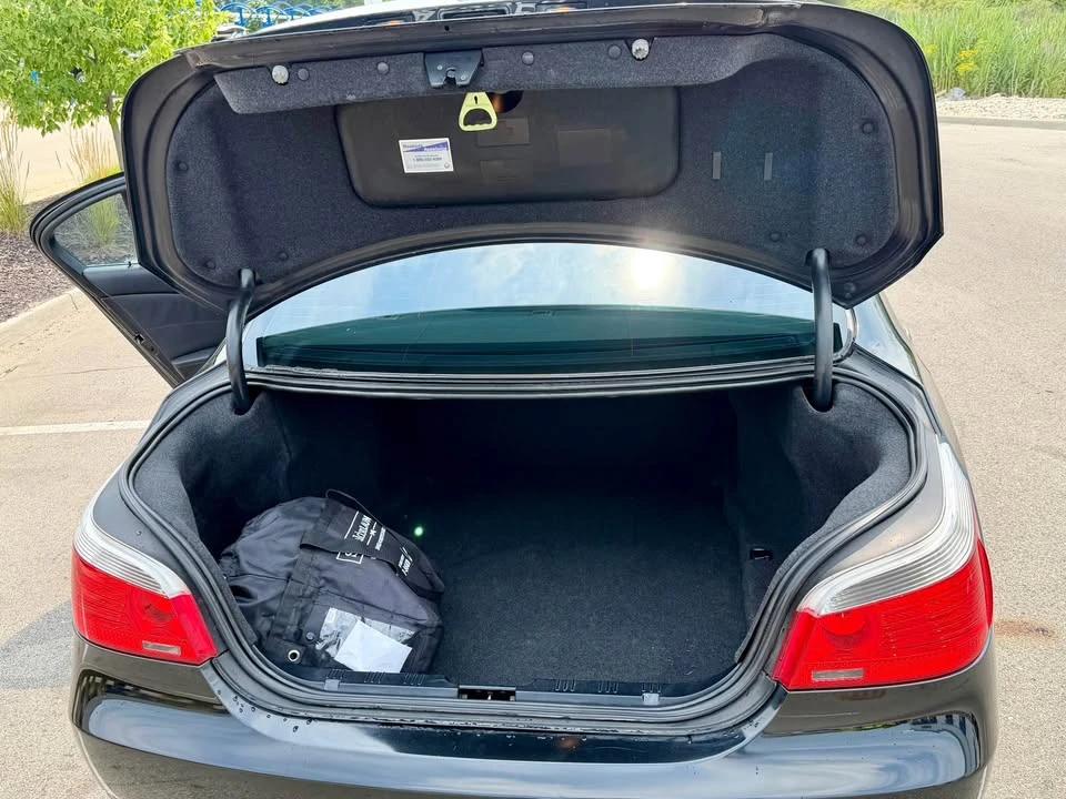 2004 BMW E60 5 Series Sedan - Image 8 of 13