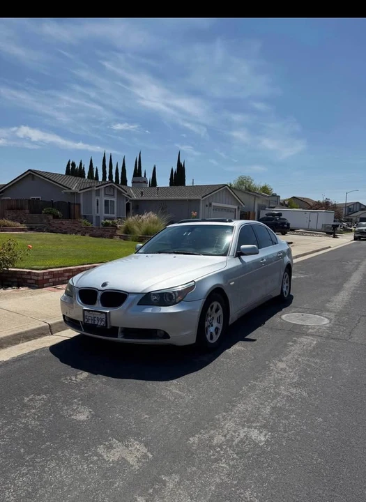 2004 BMW E60 5 Series Sedan - Image 2 of 11