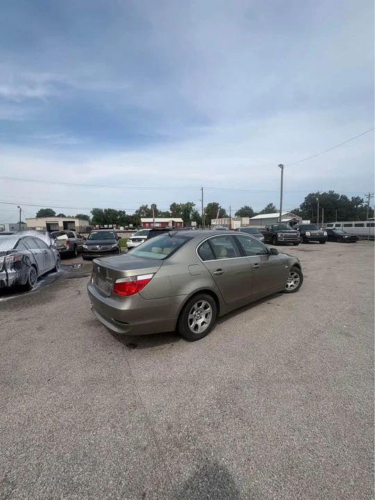 2004 BMW E60 5 Series Sedan - Image 4 of 5