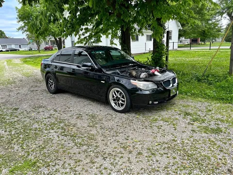 2004 BMW 5 Series 525i Sedan 4D