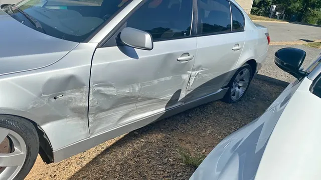 2004 BMW 5 Series 525i Sedan 4D