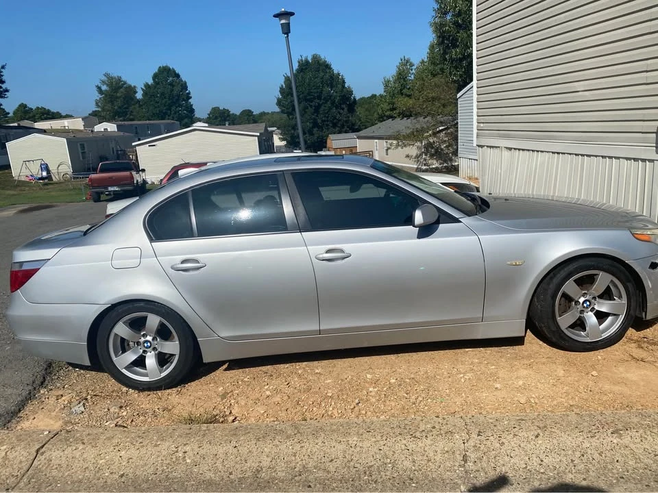 2004 BMW E60 5 Series Sedan - Image 2 of 2