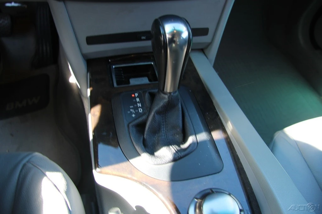 2004 BMW E60 5 Series Sedan - Image 18 of 21