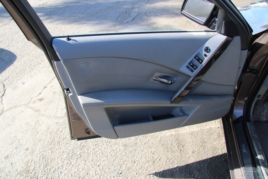 2004 BMW E60 5 Series Sedan - Image 12 of 21