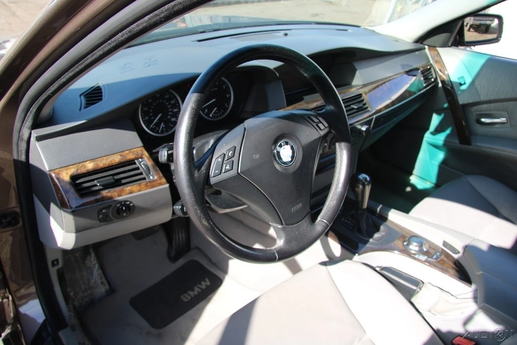 2004 BMW E60 5 Series Sedan - Image 14 of 21
