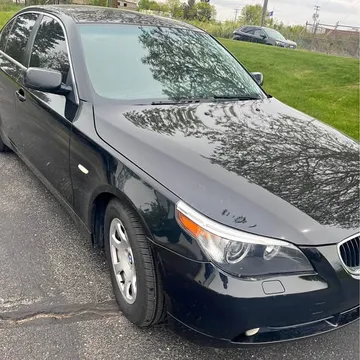 2004 BMW 5 Series 525xi Sedan 4D