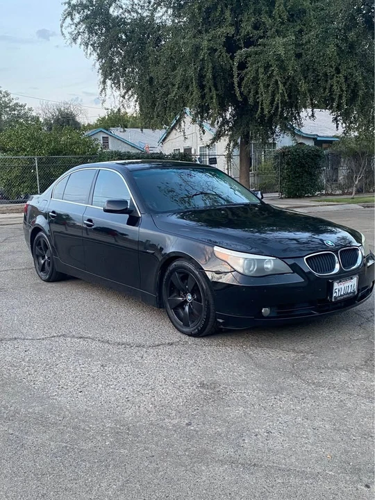 2004 BMW E60 5 Series Sedan - Image 2 of 9