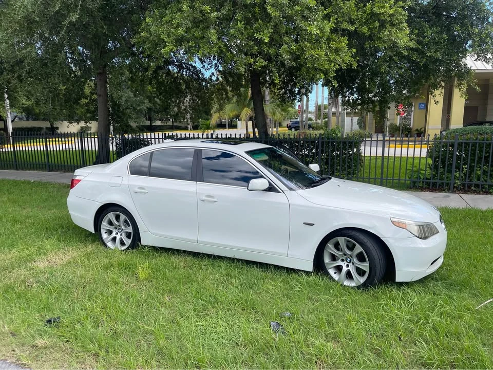 2004 BMW E60 5 Series Sedan - Image 5 of 8