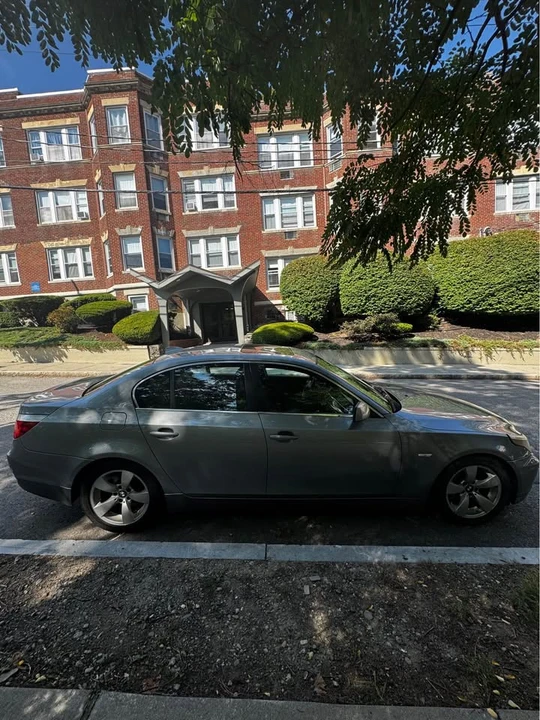 2004 BMW E60 5 Series Sedan - Image 2 of 4