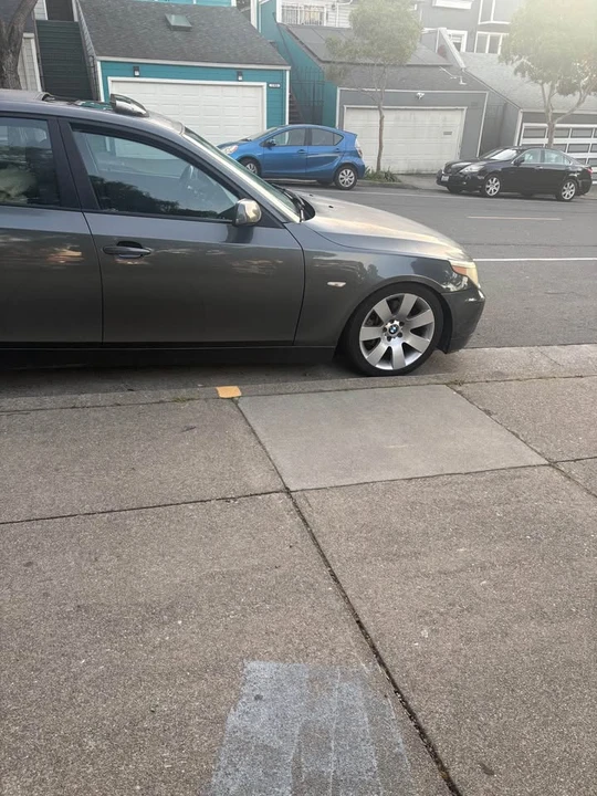 2004 BMW E60 5 Series Sedan - Image 4 of 5