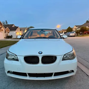 2004 BMW 530i Sedan