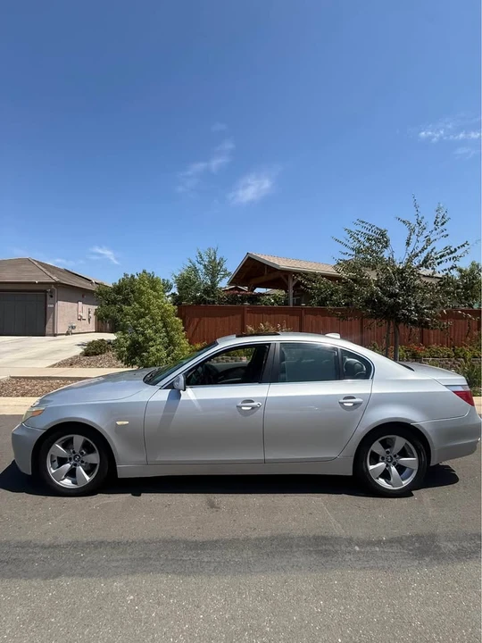 2004 BMW E60 5 Series Sedan - Image 2 of 11