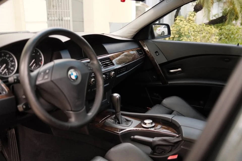 2004 BMW E39 5 Series - Image 10 of 13