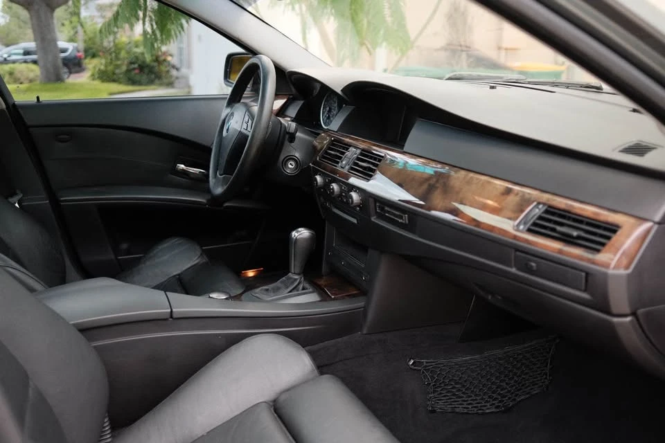 2004 BMW E60 5 Series Sedan - Image 5 of 12