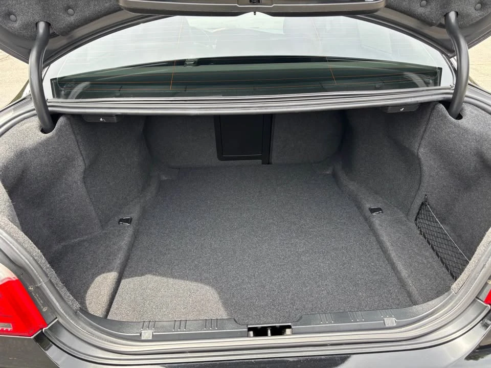 2004 BMW E60 5 Series Sedan - Image 9 of 10