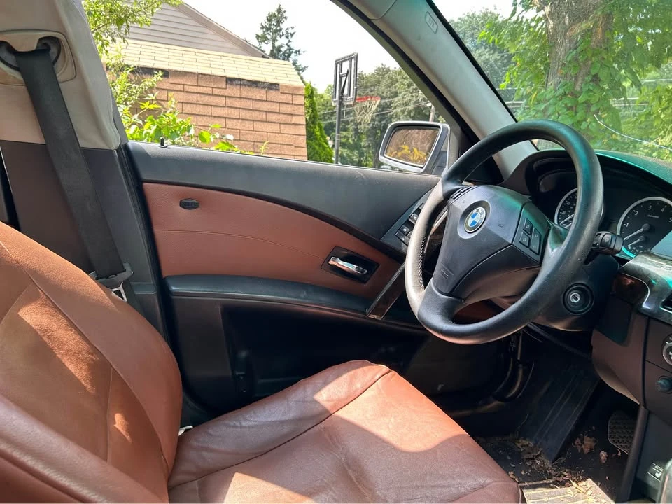 2004 BMW E60 5 Series Sedan - Image 2 of 2