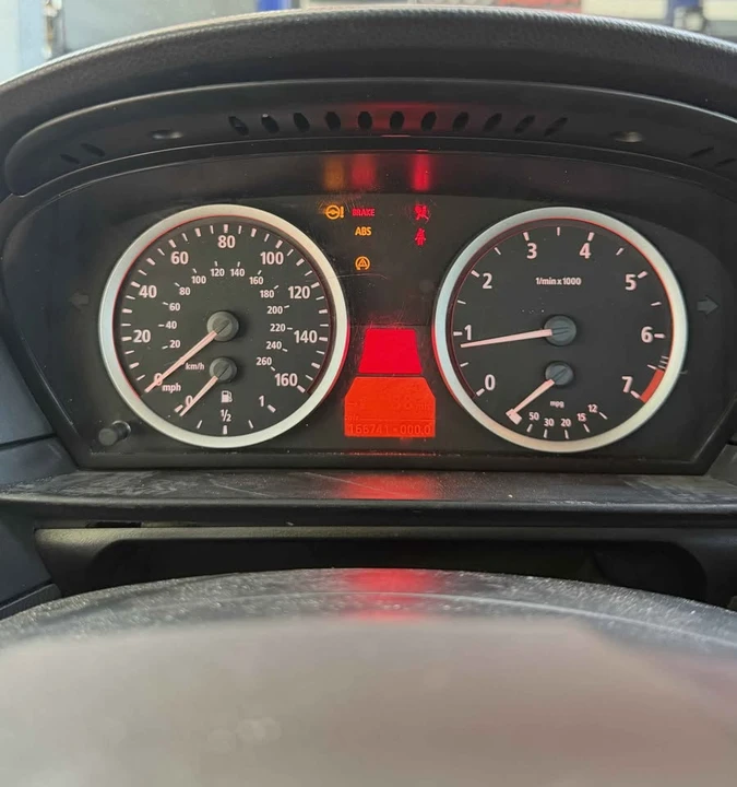 2004 BMW E39 540i - Image 14 of 20
