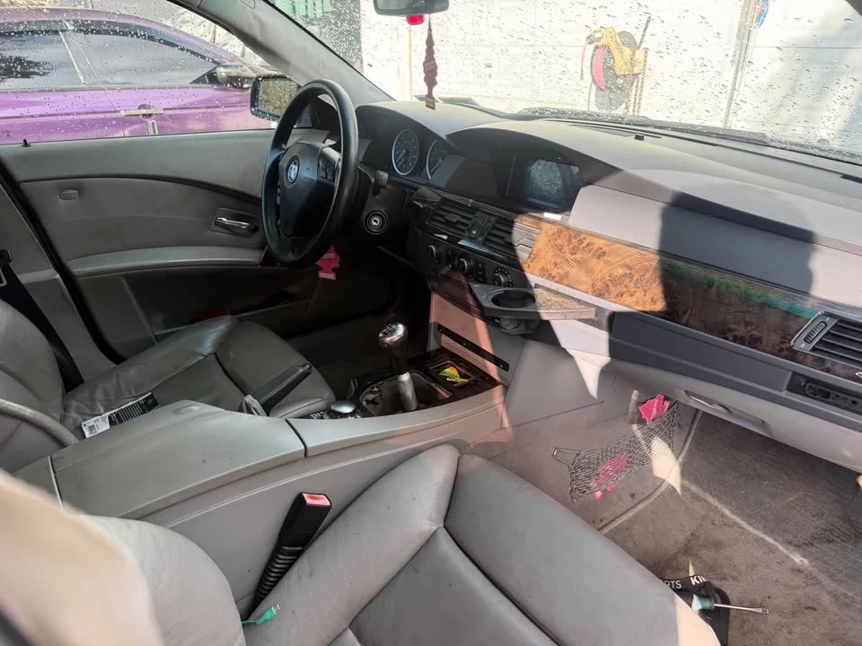 2004 BMW E60 545i & 550i Sedan - Image 7 of 11