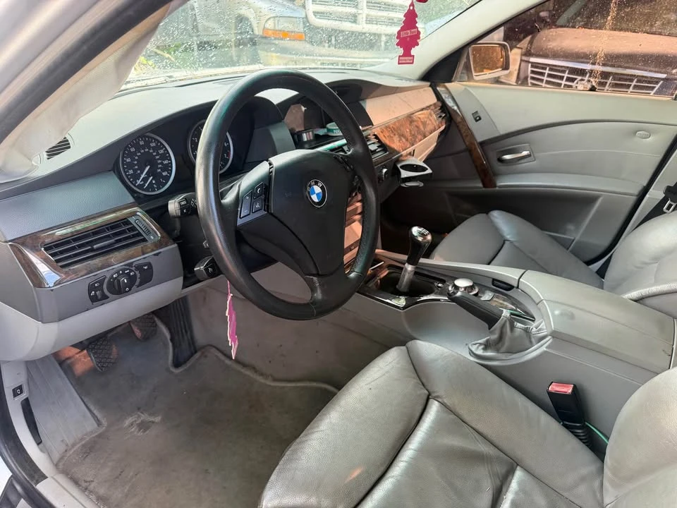 2004 BMW E60 545i & 550i Sedan - Image 5 of 11